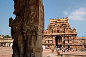 The great Chola temples of Tamil Nadu - The Brihadishwara Temple of Thanjavur. The gopura seen from the pavilion of Nandi. 